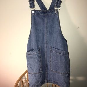 Overall dress